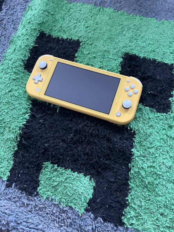 Used Nintendo Switch Light